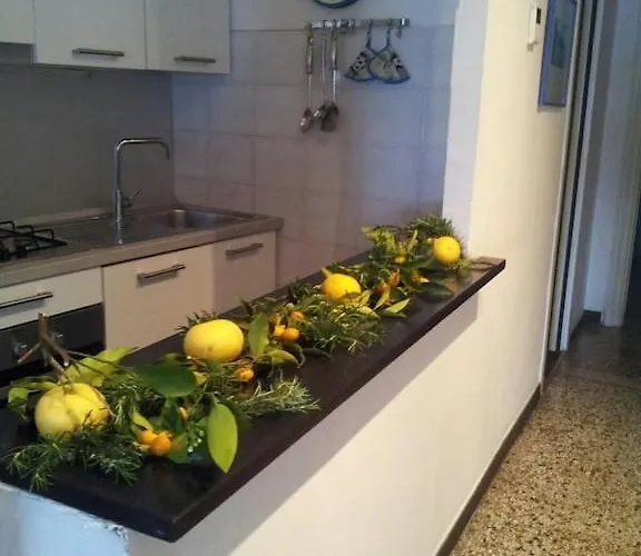 Uno Sguardo Sul Mare