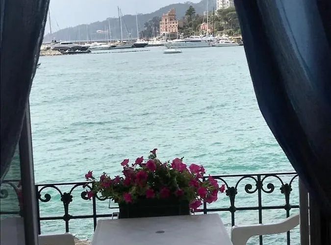 Apartment Uno Sguardo Sul Mare *